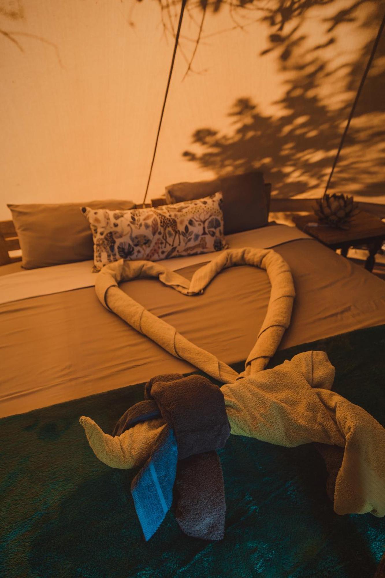 Hluhluwe Bush Camp Glamping Village Esterno foto